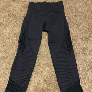 Gymshark Flex Cropped Leggings Black Size: XS